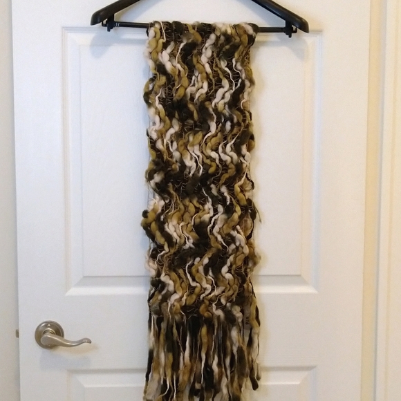 New Mimco (?) scarf - NWOT - Picture 3 of 7